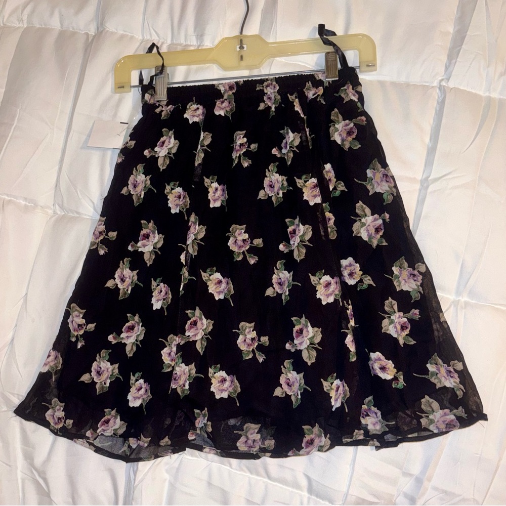 Neo Nostalgia Black Midi Skirt with Cream & Brown Floral Print and Elastic Waist